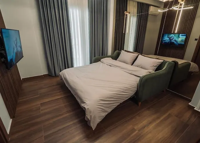 Individualliving 1 Excellent Central Location !!!
